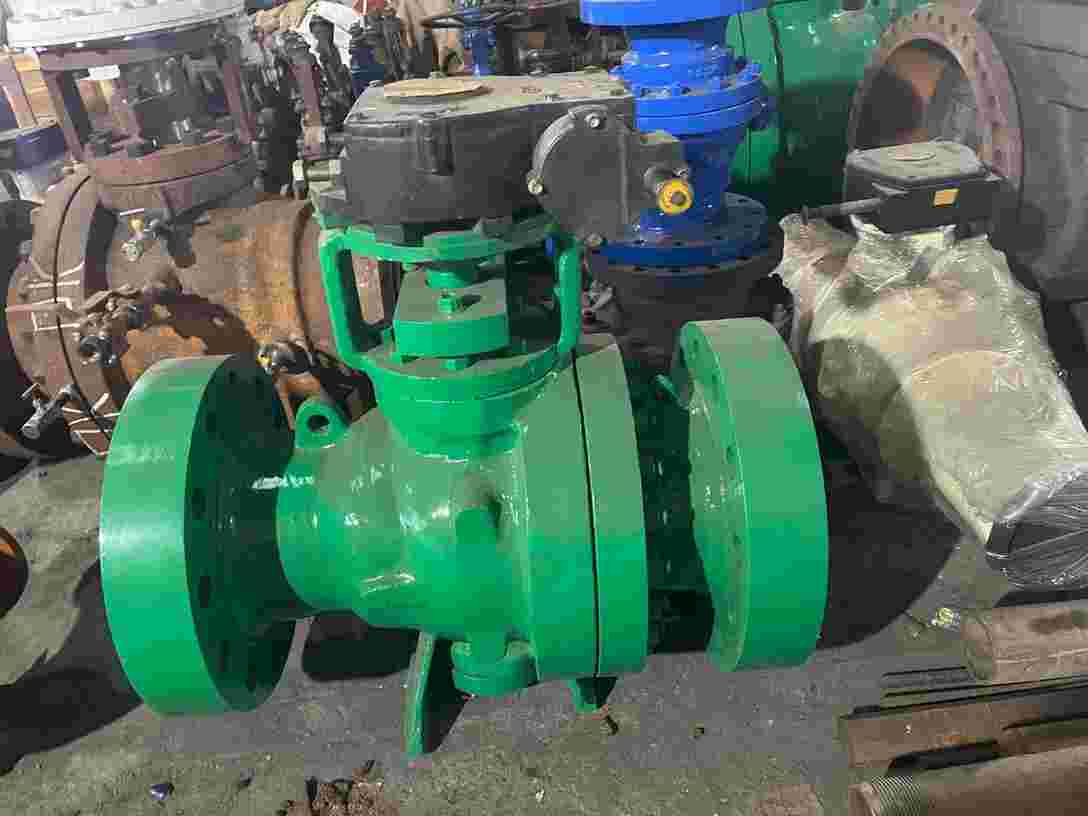 Industrial ball valves